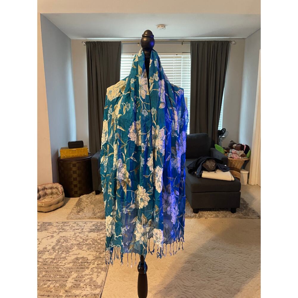 Talbots NWOT Floral Silk Blend Scarf Multicolor Lightweight Wrap - Picture 2 of 4